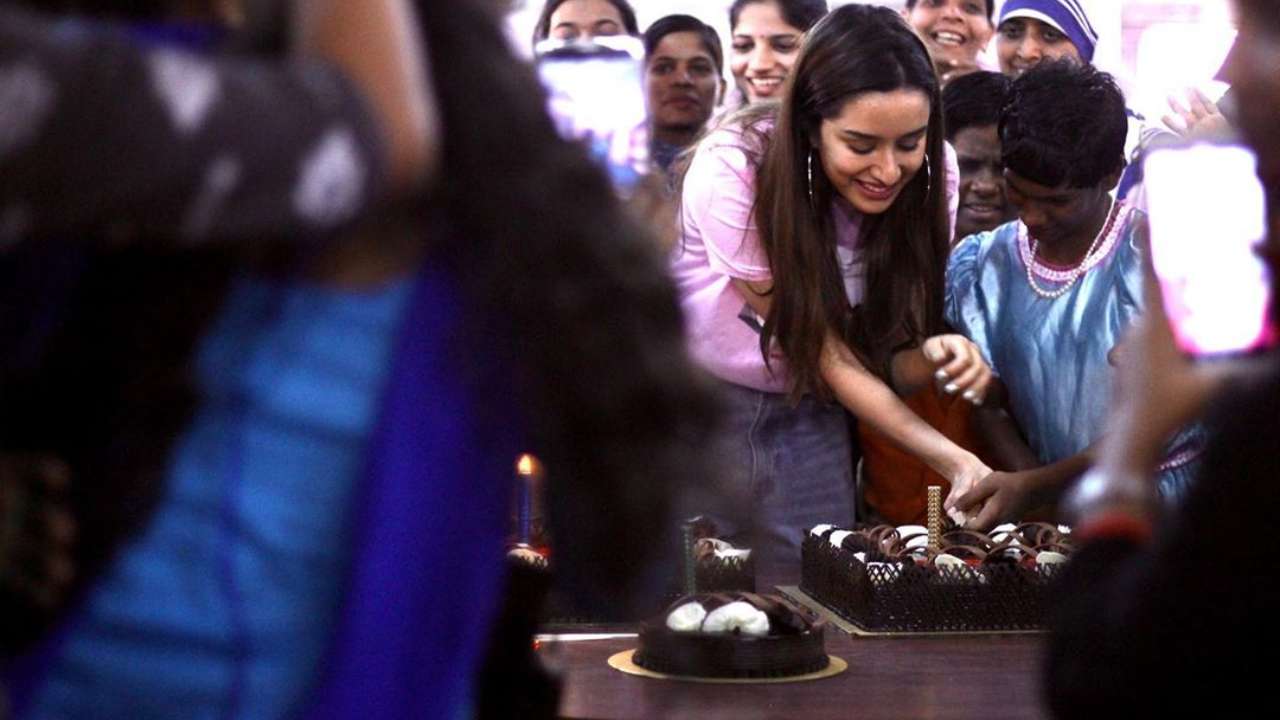 Shraddha Kapoor Celebrates Birthday With Beautiful Kids And Senior Citizens Of Ashadaan Shares Heartfelt Photos I agree to askfm terms of services and i'm at least 13 years old.