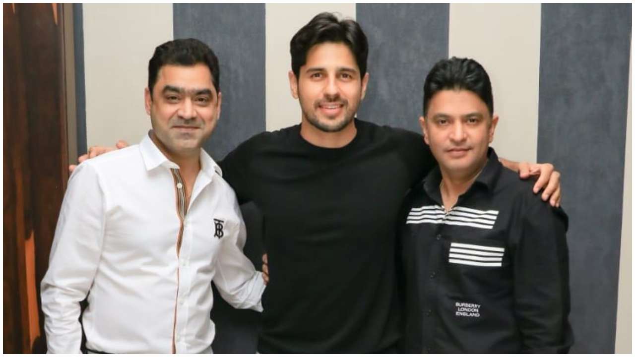Bollywood remake of Tamil film 'Thadam' finally gets a release date