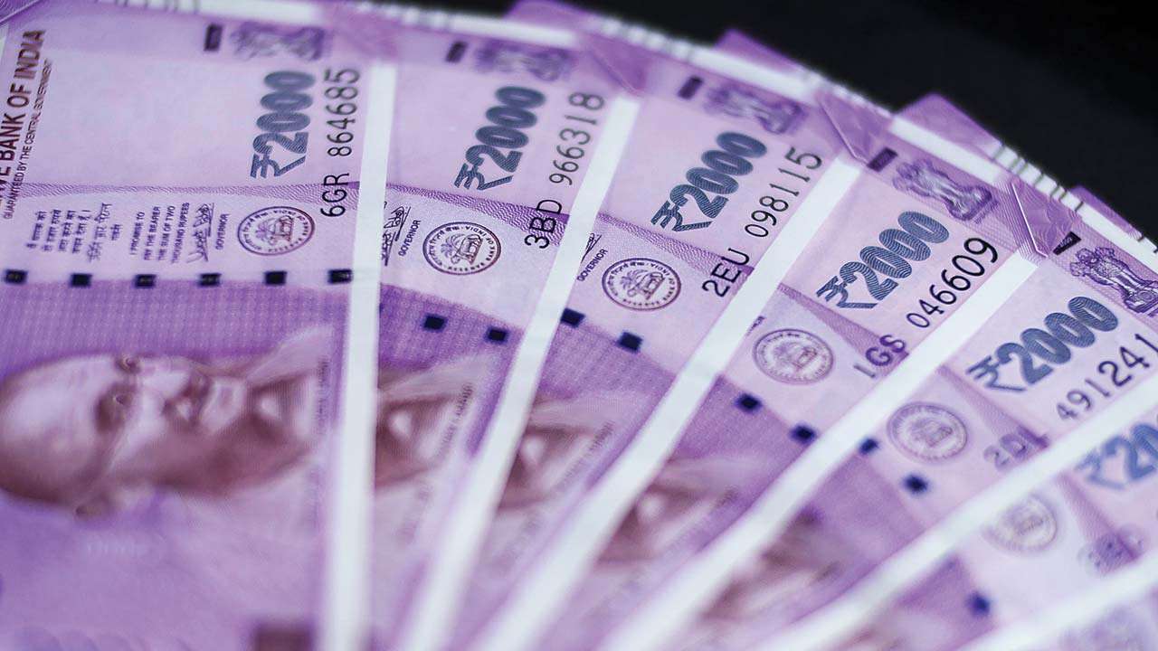 Dearness Allowance Hiked For Central Government Employees By 4%