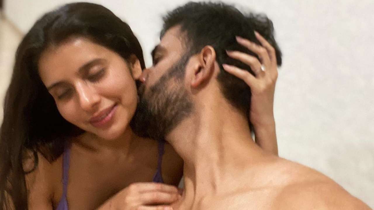 1280px x 720px - Sushmita Sen's brother Rajeev Sen, his wife Charu Asopa get trolled for  'oh-so-private' photos; disable comments