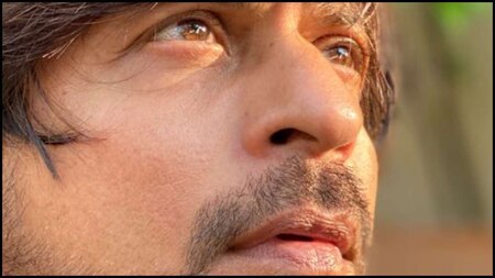 '9 baje 9 minute': Shah Rukh Khan shares message of hope amid coronavirus lockdown
