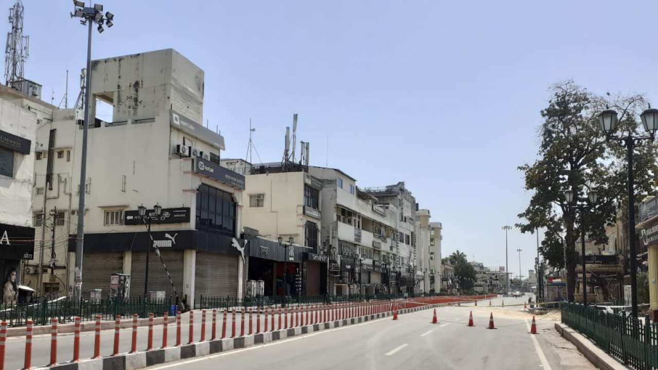 Empty streets of Lucknow