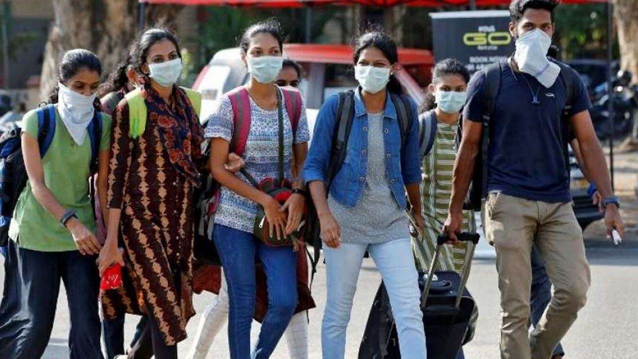 Wearing face masks now mandatory in Ahmedabad, Rs 5,000 fine or 3 ...