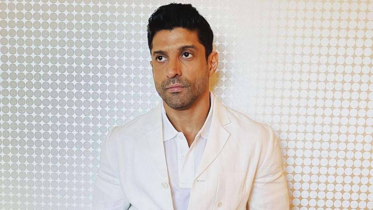 'Mob rule should have no place in our society': Farhan Akhtar condemns Palghar lynching