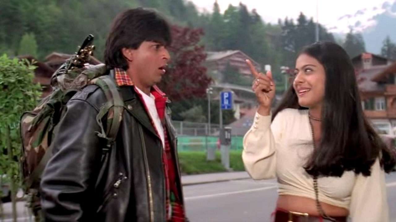 When Kajol noticed Shah Rukh Khan having hangover on sets