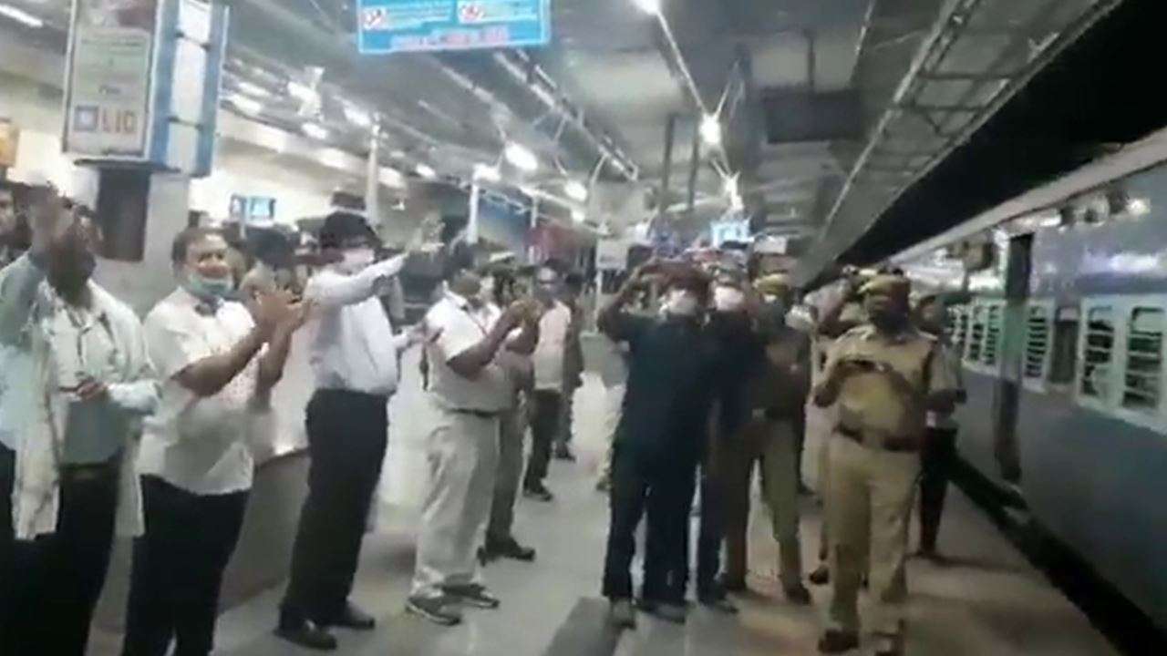 Special train carries stranded labourers from Telangana to Jharkhand