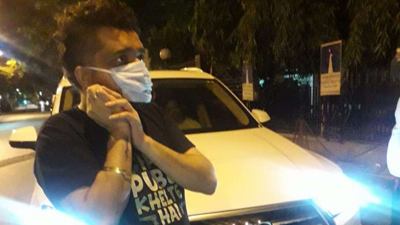 Accused with the vehicle