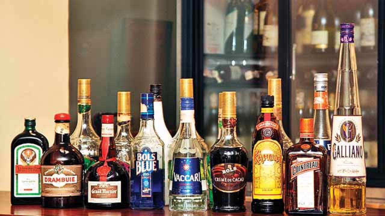 Maharashtra government may soon allow liquor shops to open to ...