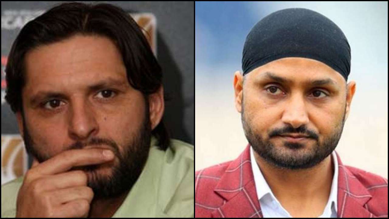 Shahid Afridi and Harbhajan Singh 