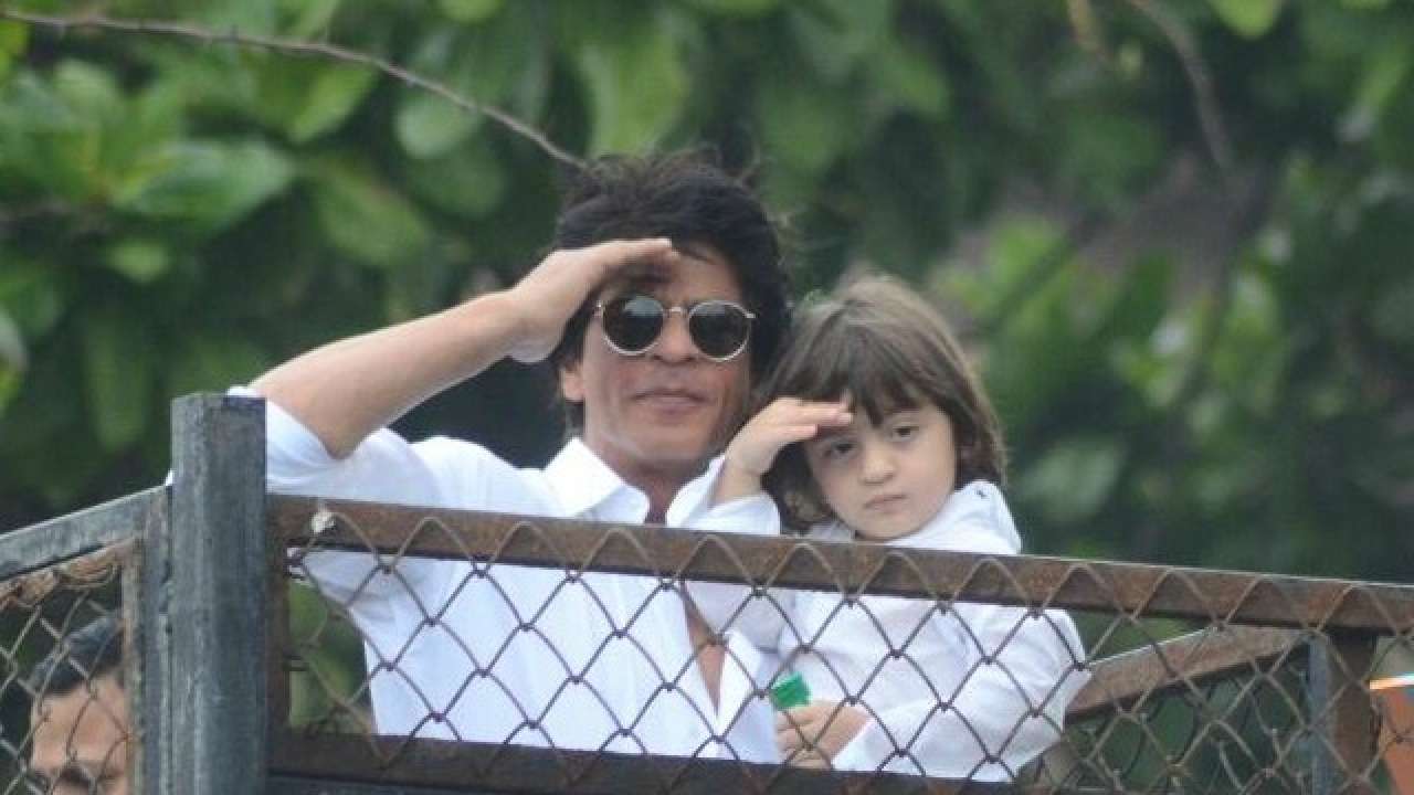 'In the end, it’s Faith that keeps us going': Shah Rukh Khan wishes Eid Mubarak to all