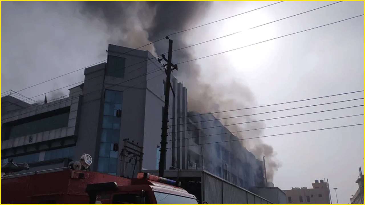 Uttar Pradesh: Massive Fire Breaks Out At Cloth Factory In Noida Sector 64