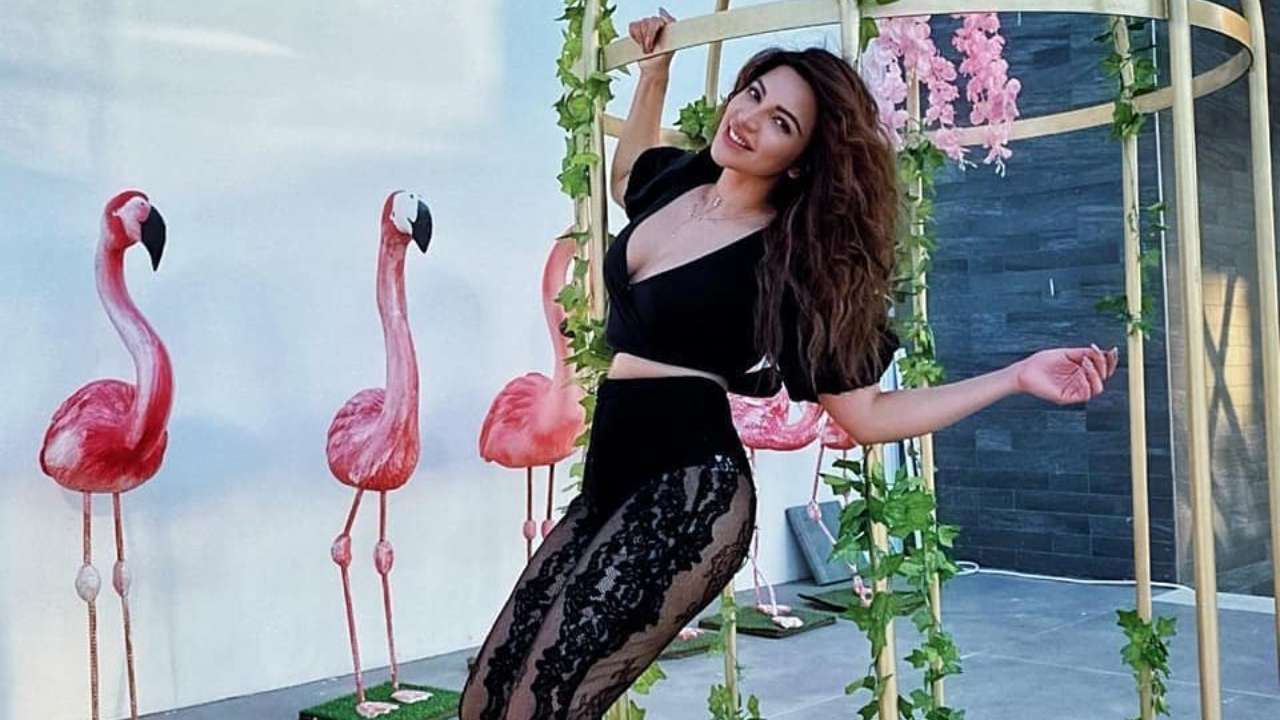 'That is like waking up with pandemic almost every moment': Shama Sikander on battling with bipolar disorder, depression