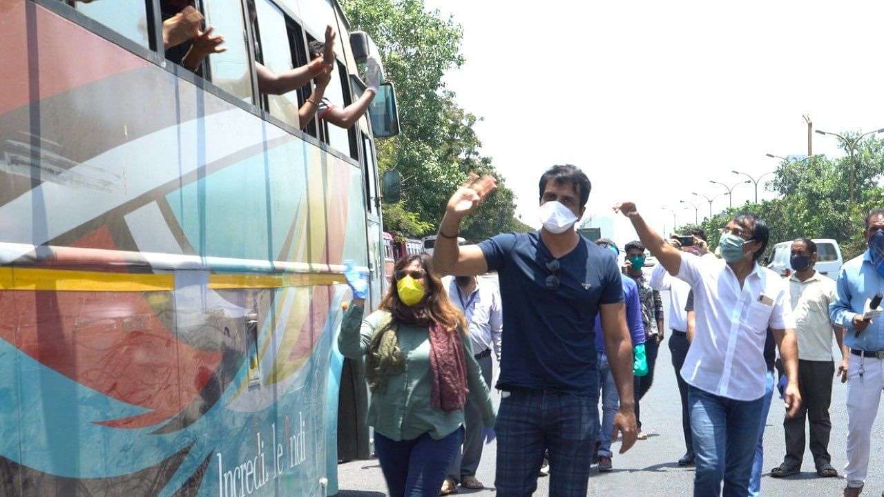 Sonu Sood is at it again: Actor sends 200 idli vendors back home to Tamil Nadu from Mumbai