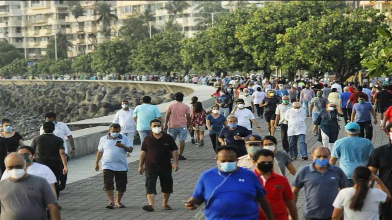 Unlock 1.0: Picture of crowded Marine Drive in Mumbai leaves ...