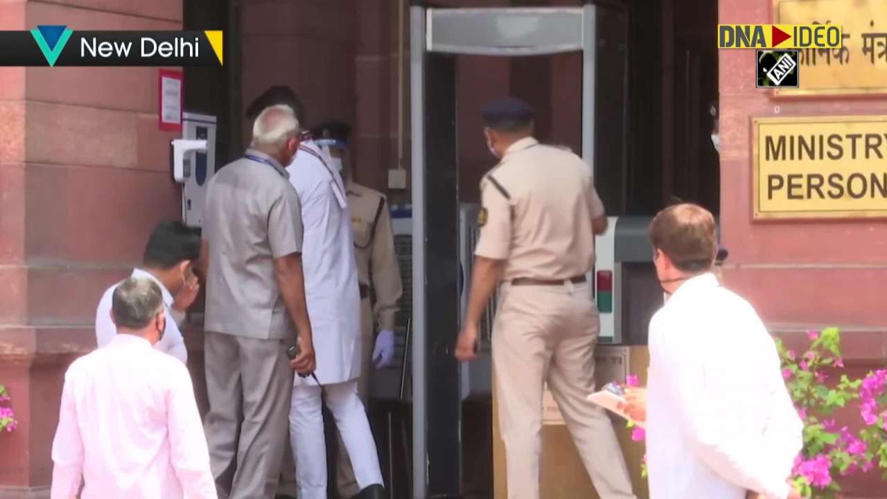 Leaders arrive at mha to attend all-party meeting on covid