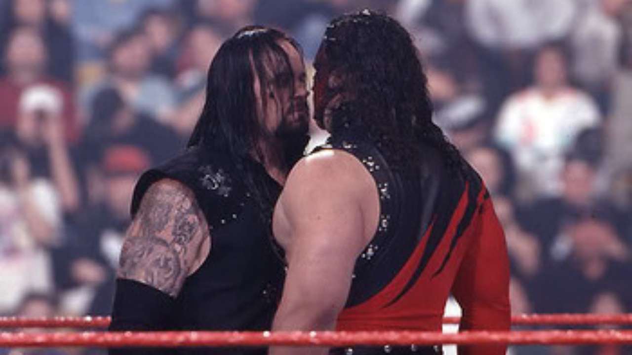 Undertaker goes face-to-face with Kane - Badd Blood: In Your House