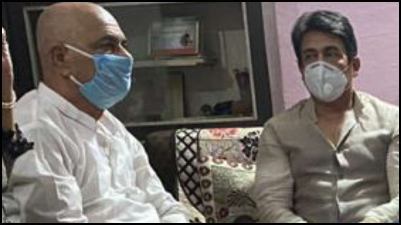 Shekhar Suman visits Sushant Singh Rajput's Patna home