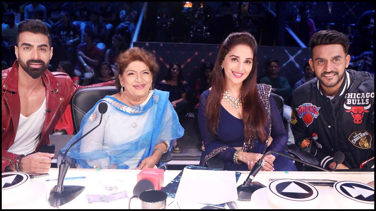 Saroj Khan with the judges of the show