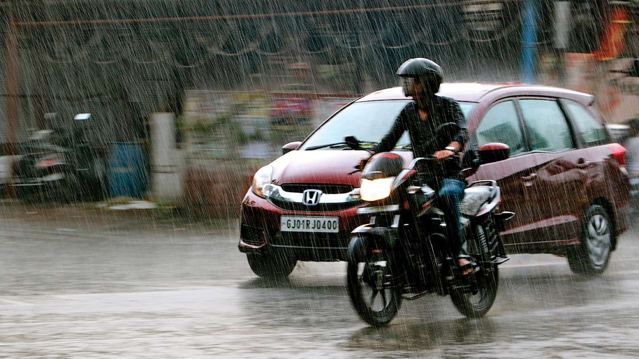 mumbai-likely-to-receive-heavy-to-very-heavy-rainfall-imd-issues-alert