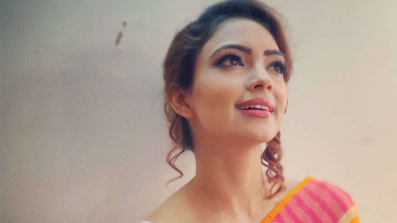 Pooja Banerjee to juggle between 'Kasautii Zindagii Kay' and 'Kumkum Bhagya', replaces Naina Singh in latter