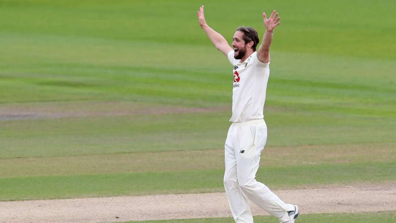 5 wickets for Chris Woakes