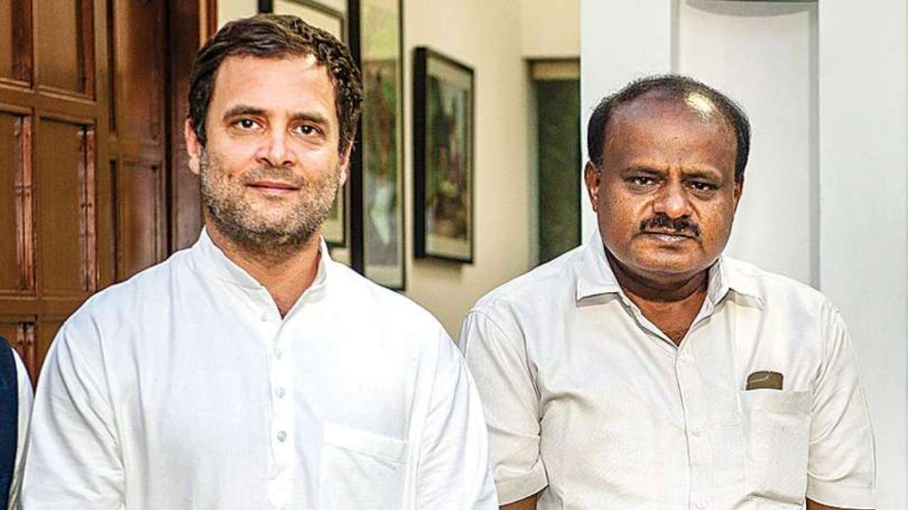 HD Kumaraswamy with Rahul Gandhi