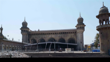 Hyderabad: No Eid namaz at Mecca Masjid