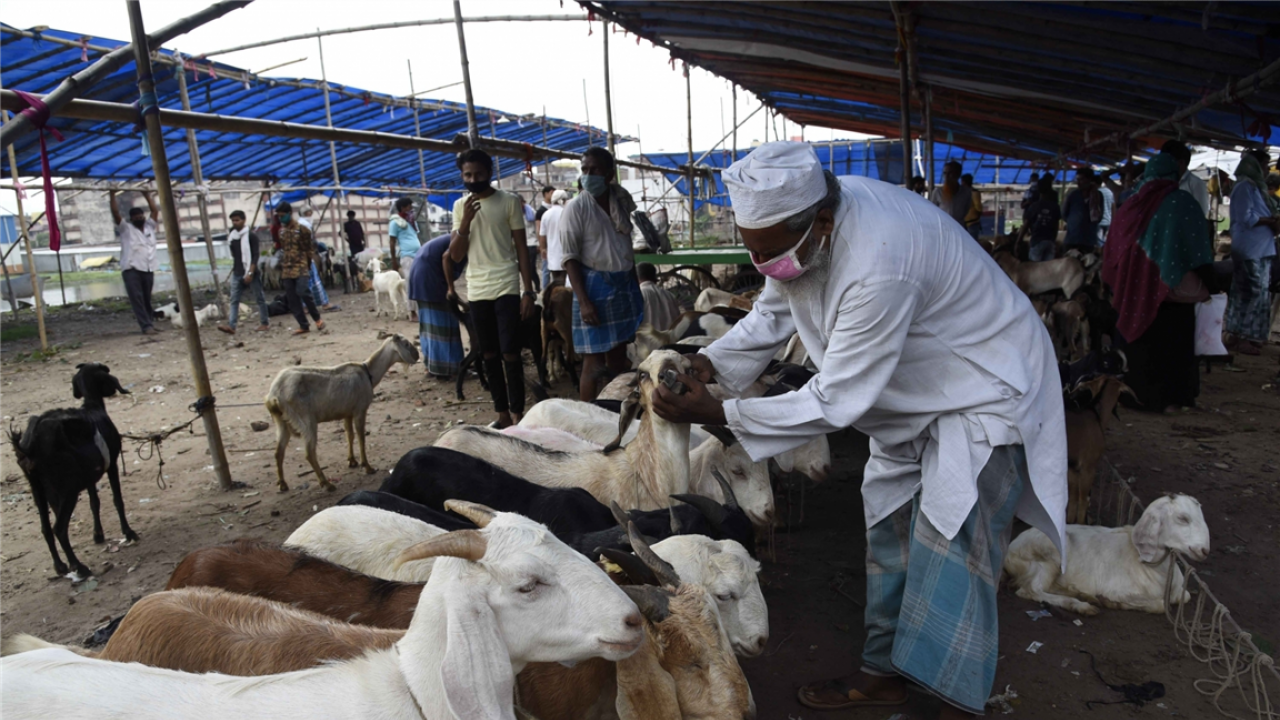 SP leader threatens protest against Eid guidelines in Mumbai