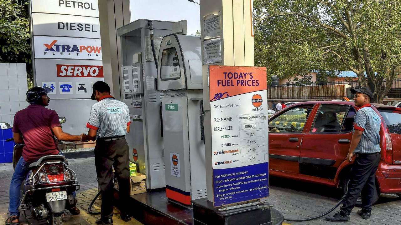 Diesel price slashed in Delhi by Rs 8.36 as Kejriwal govt cuts VAT from
