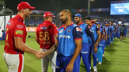 Funny online banter between KXIP and DC