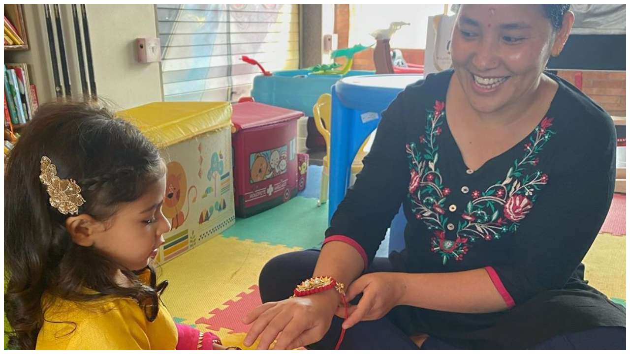 Raksha Bandhan 2020: Soha Ali Khan's daughter Inaaya Naumi Kemmu's pic tying rakhi to caretaker is too cute to miss