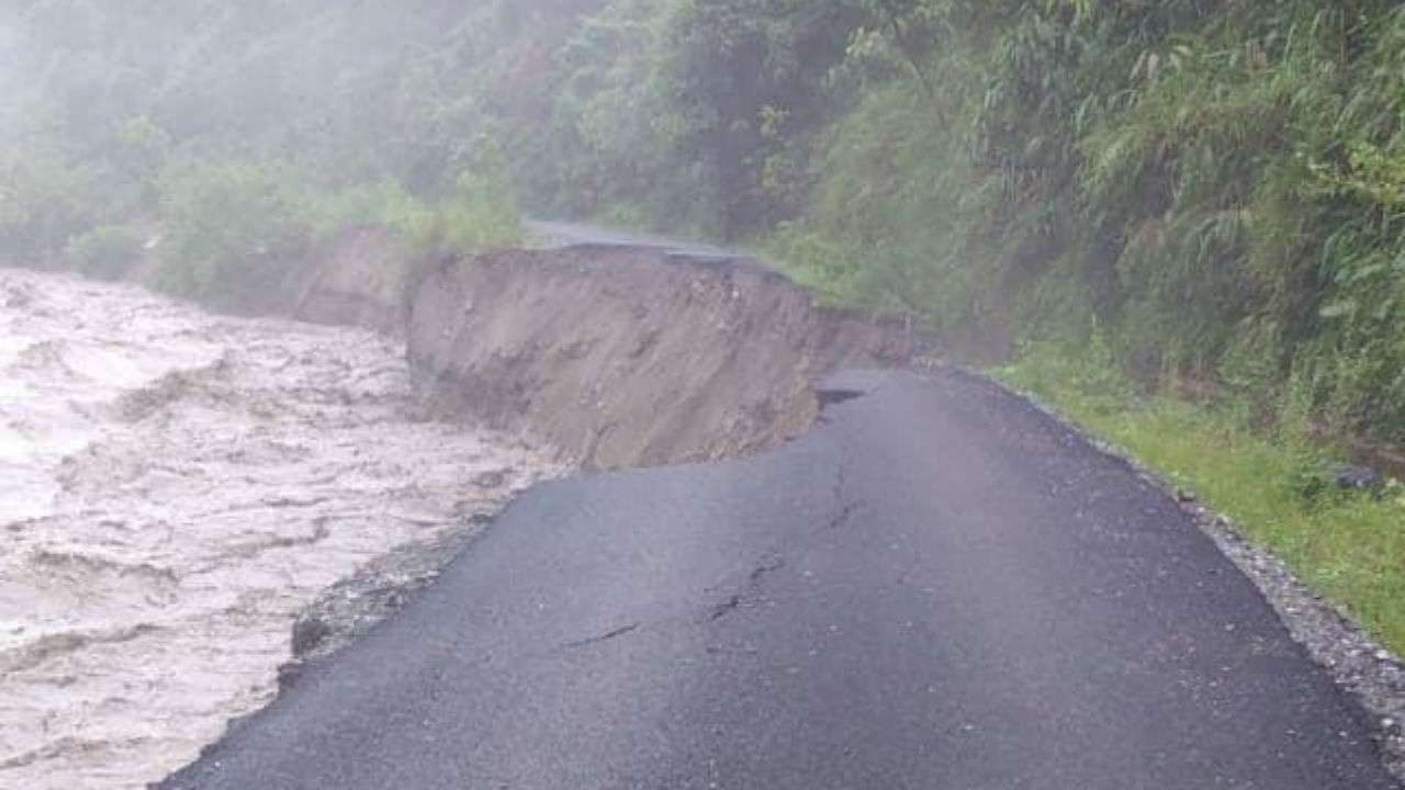 Road connecting DANs Energy Power Station to NH Jorethang Namchi washed out