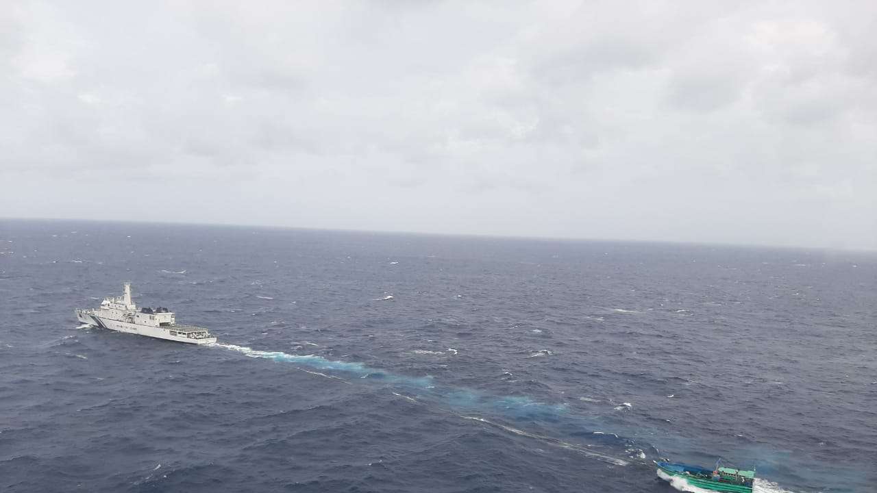 Fishing boat GN Sabari Vasan was drifting at sea with 14 crew