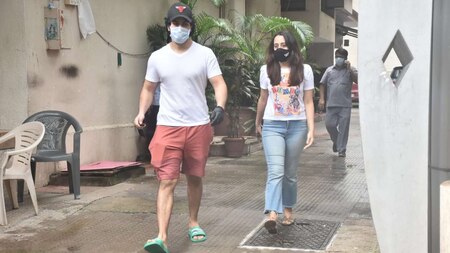 Varun Dhawan and Natasha Dalal clicked while stepping out of a salon in Mumbai