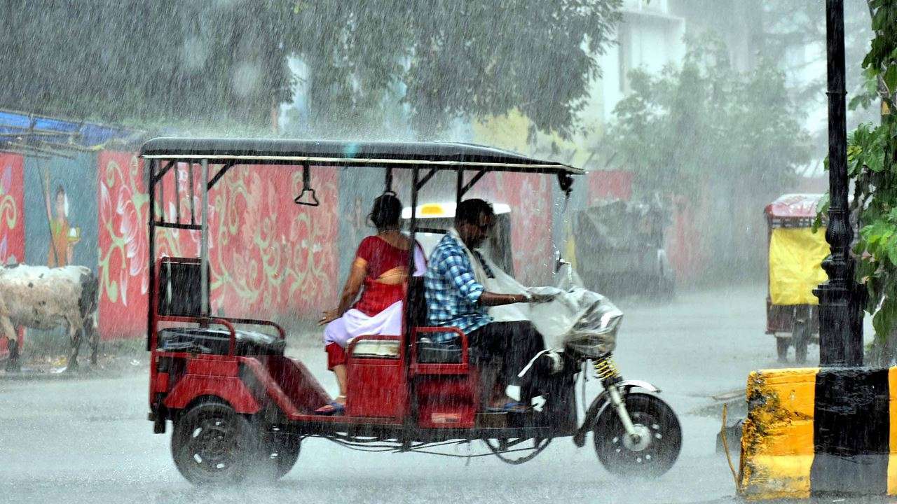 Parts of Delhi, NCR likely to witness light rains, says IMD