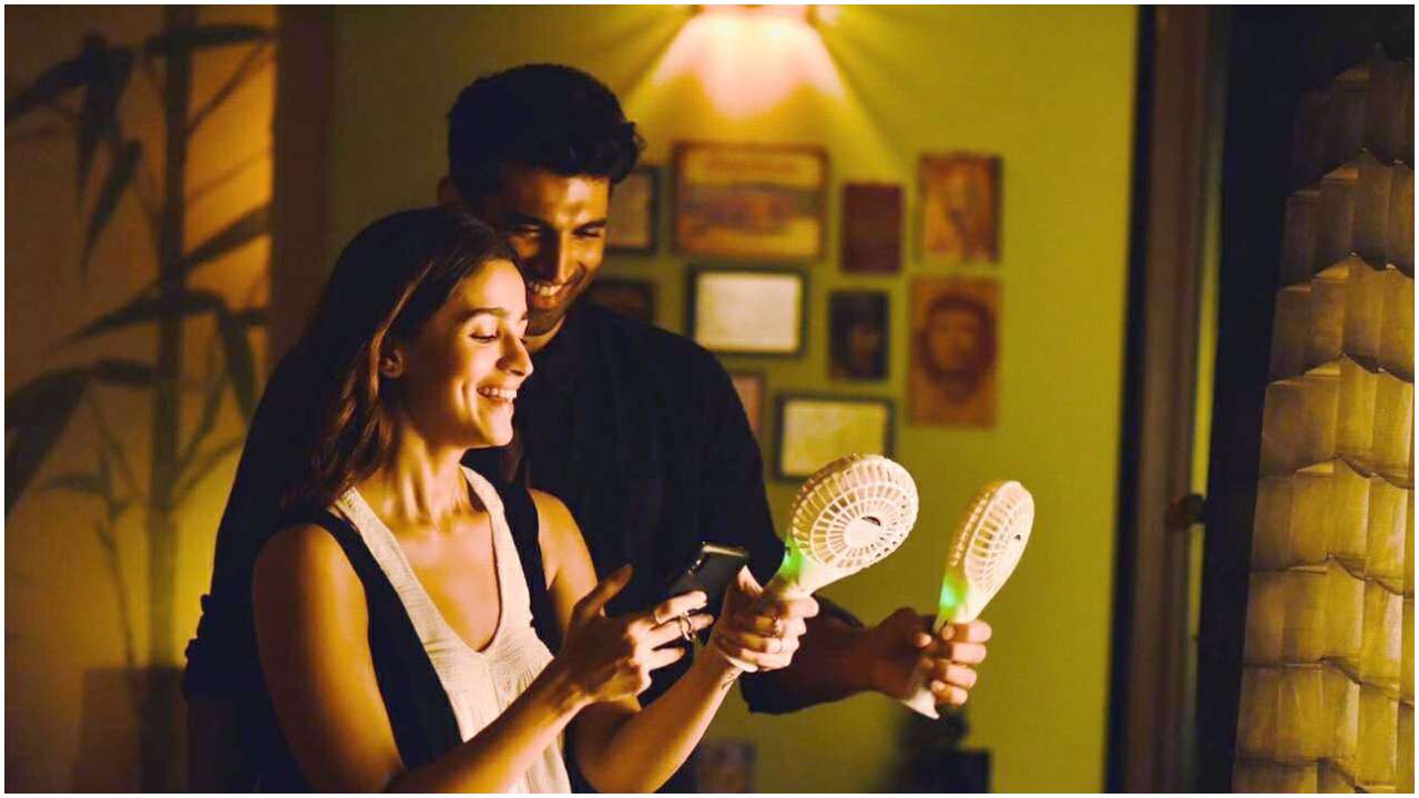 Aditya Roy Kapur, Alia Bhatt are all smiles in this BTS pic