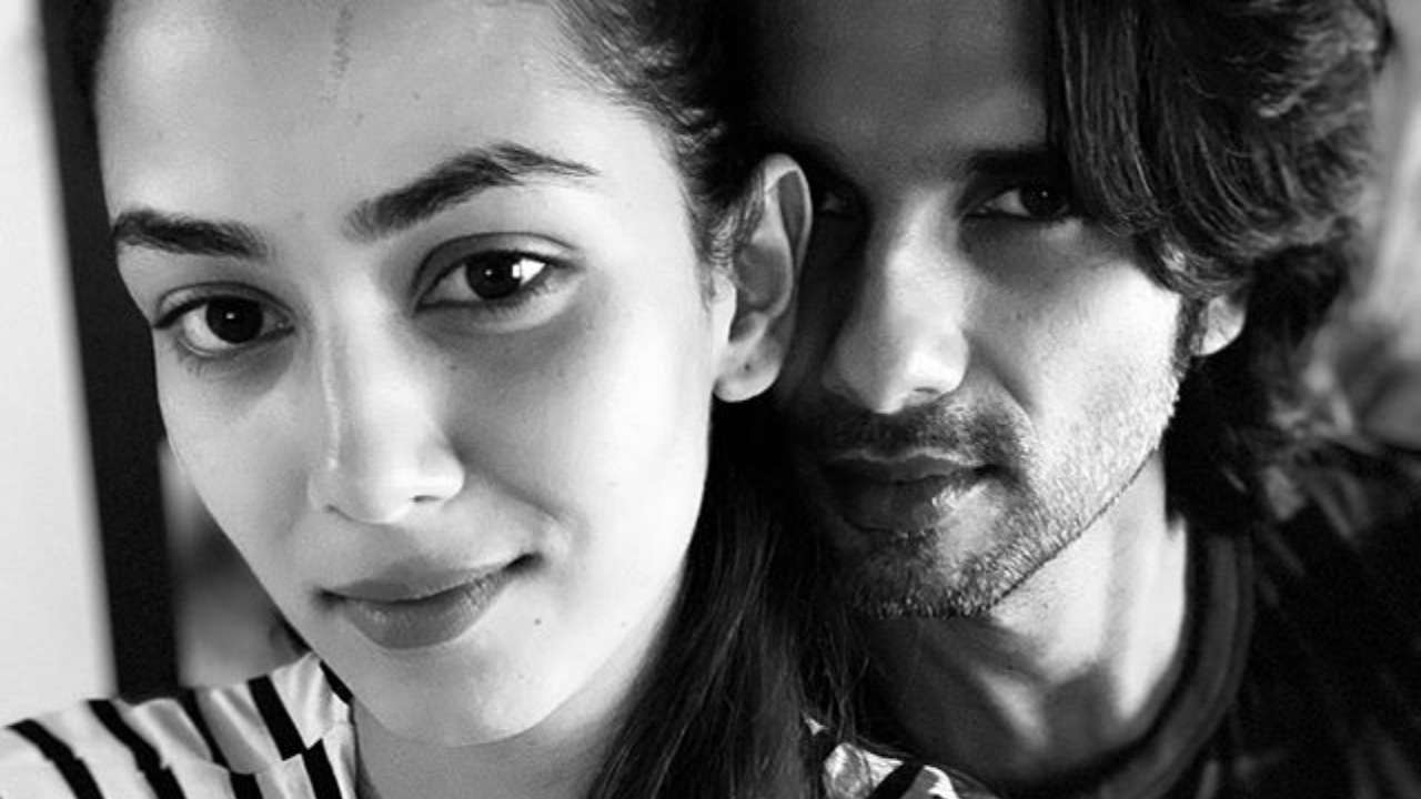 Shahid Kapoor-Mira Rajput make strong case for monochrome in latest selfie