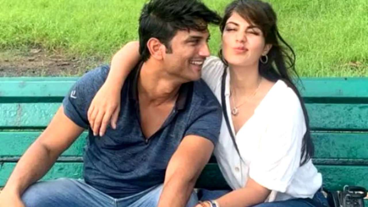 Rhea starts dating Sushant a month later