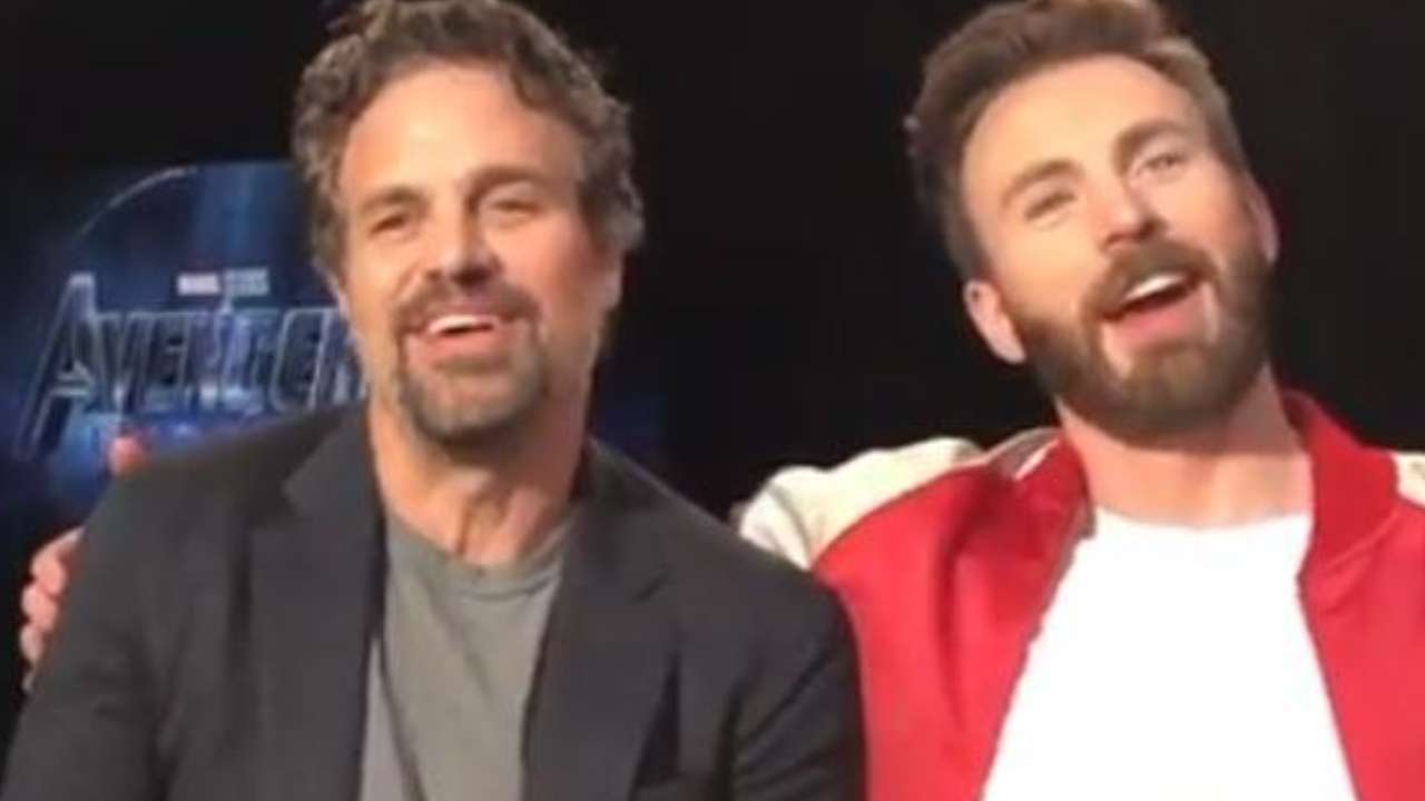 https://cdn.dnaindia.com/sites/default/files/styles/full/public/2020/09/14/924874-mark-ruffalo-chris-evans-nude-picture.jpg