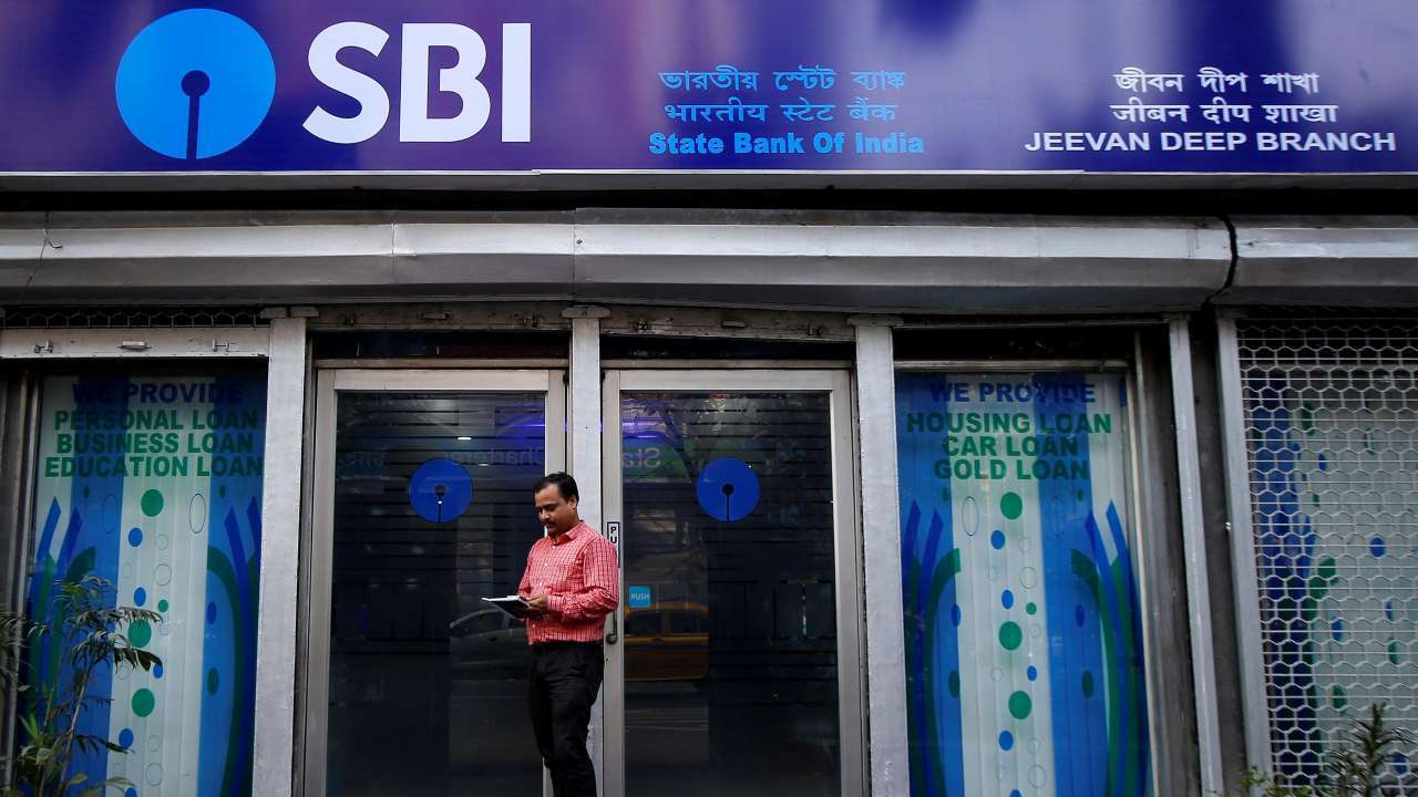 Sbi Cuts Interest Rates On Fixed Deposits Check Latest Fd Interest Rates Revised Changes Here