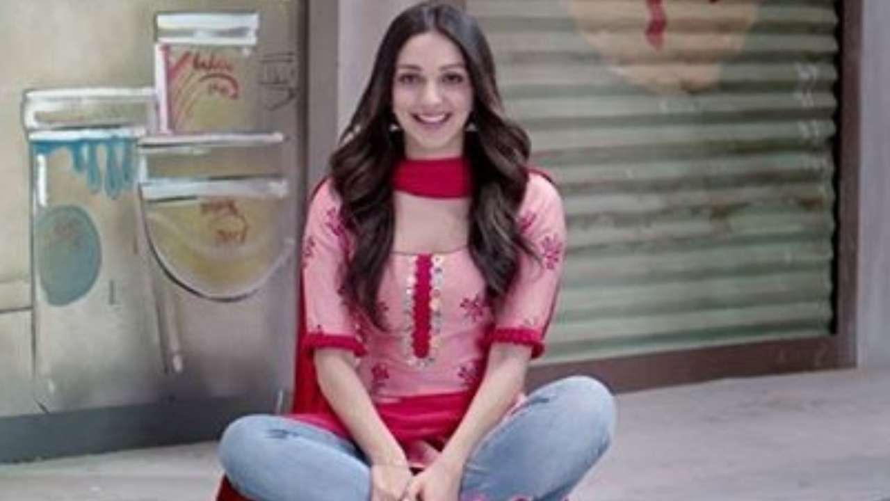 https://cdn.dnaindia.com/sites/default/files/styles/full/public/2020/09/14/924917-kiaraadvani-indookijawani.jpg