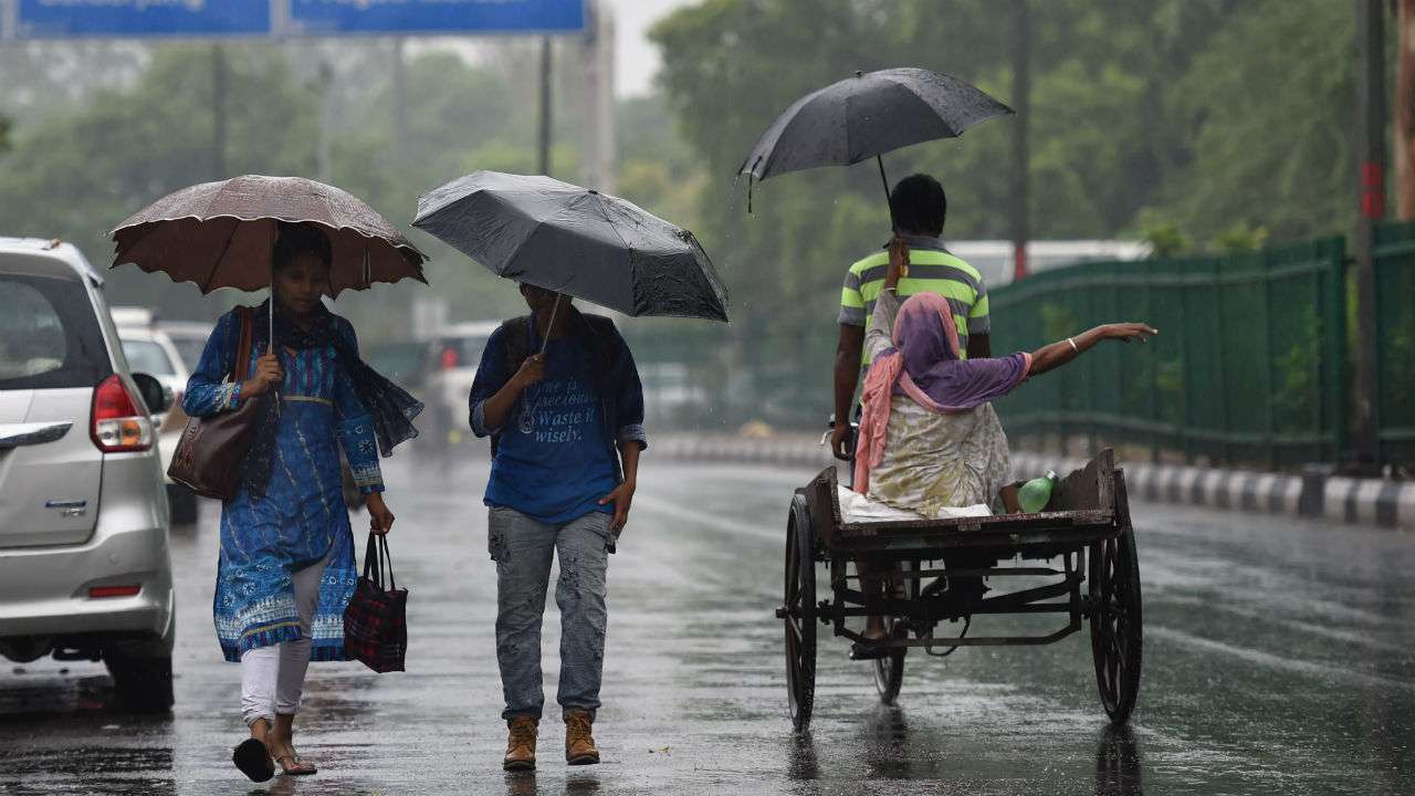 Thunderstorm, moderate rainfall predicted in parts of UP, Delhi in next 2 hours