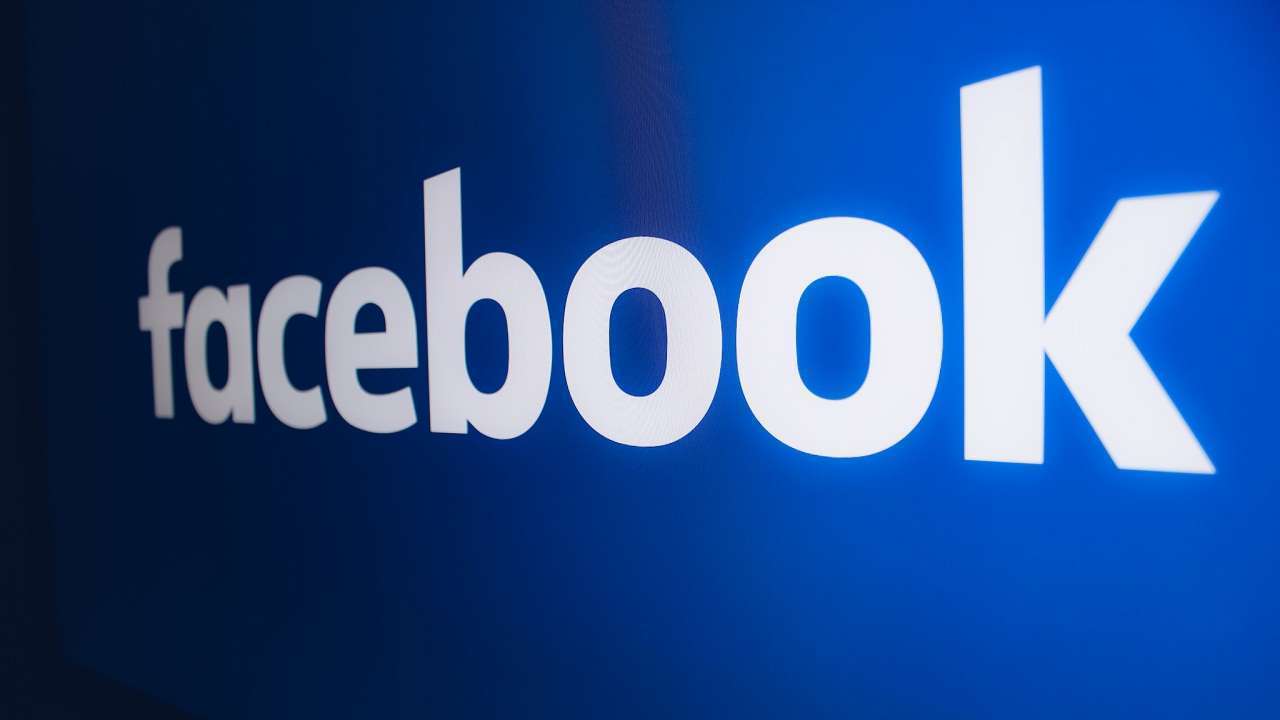 Facebook, fake accounts, Chinese acccounts, US elections, Donald Trump