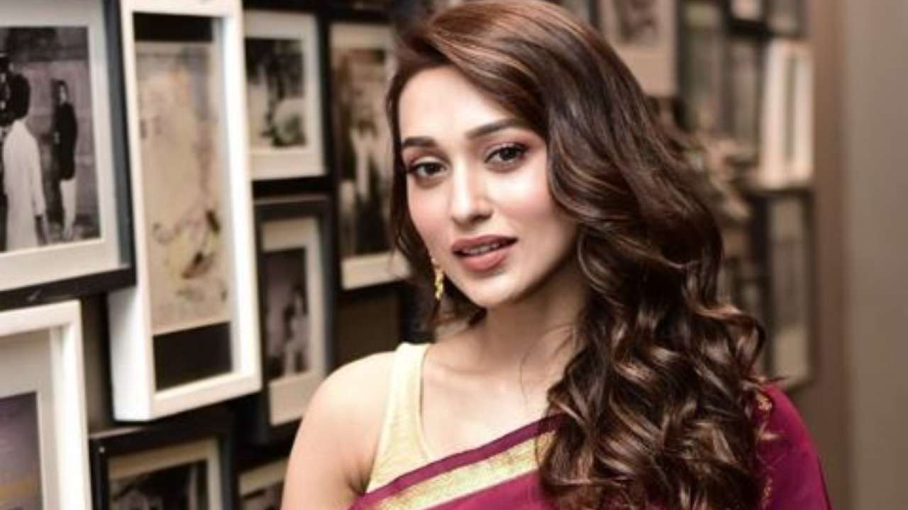 Xxx Video Of Actress Mimi Chakraborty - Women in Bollywood go for drugs, men pray for their better-half': Actor-MP Mimi  Chakraborty on drugs case