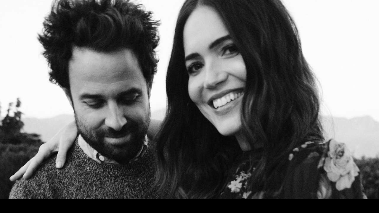 Mandy Moore, Taylor Goldsmith