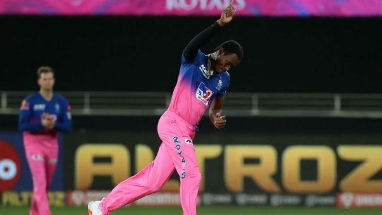 Jofra Archer touches 152 kmph, bowls with fire vs Kolkata Knight Riders in  IPL 2020 clash