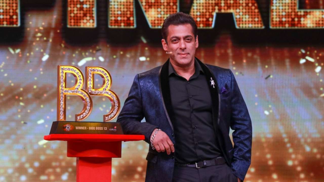 Salman Khan shares super smart image reminding fans about 'Bigg Boss 14'  coming this weekend
