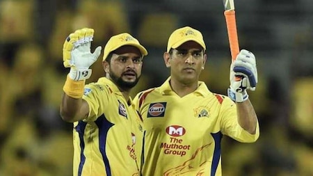 'MS Dhoni showing no signs of ageing' - Suresh Raina