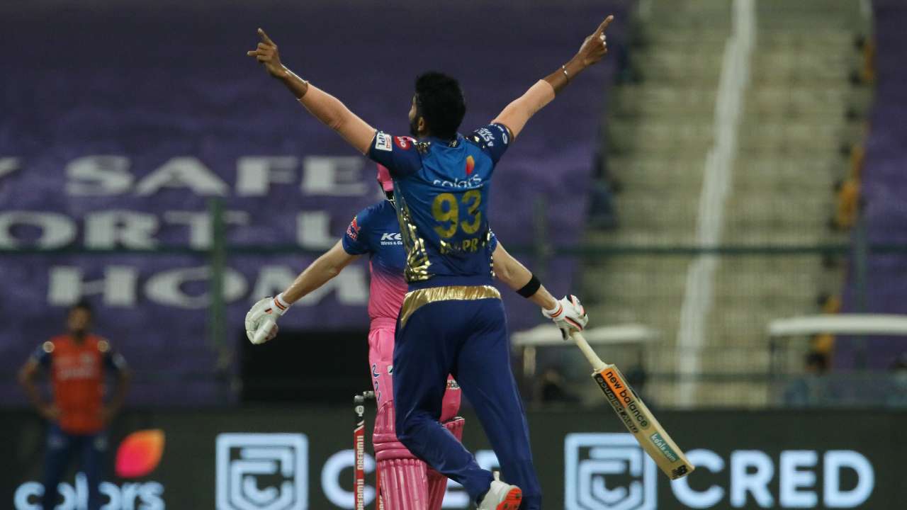 Bumrah nails the yorker, Rahul Tewatia bowled