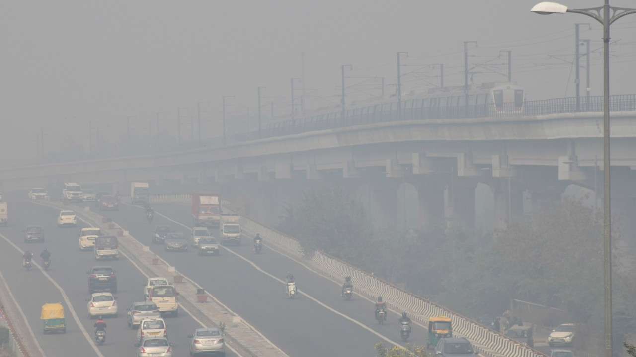 Delhi wakes up to 'poor' air quality, likely to deteriorate more for next  three days